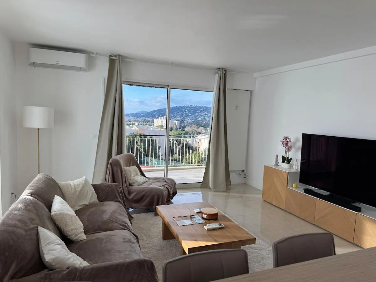 La Roseraie - Apt Standing 4 Prs - Piscine - Parking Antibes Apartment