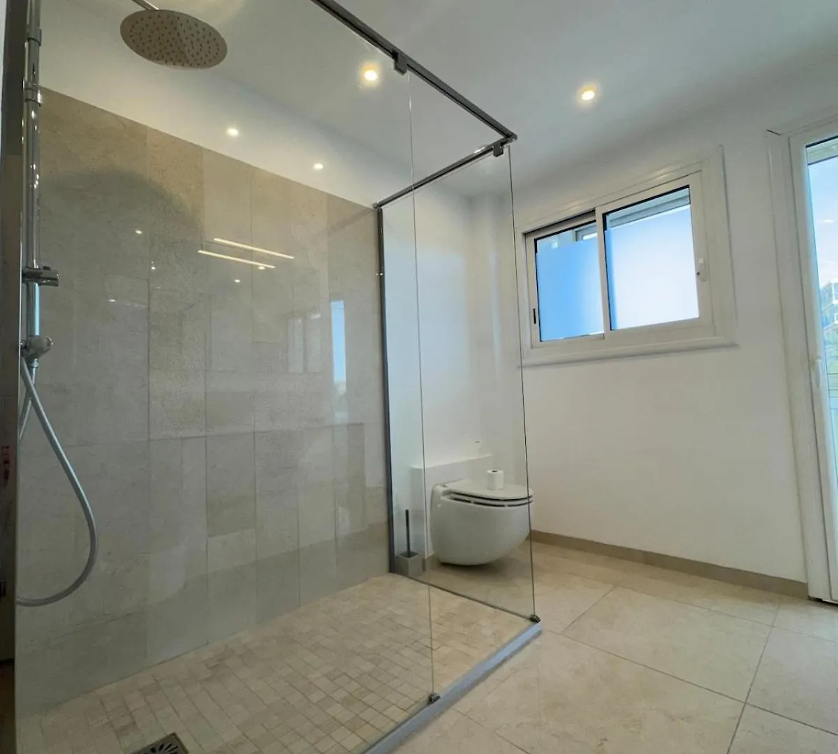 La Roseraie - Apt Standing 4 Prs - Piscine - Parking Antibes Apartment